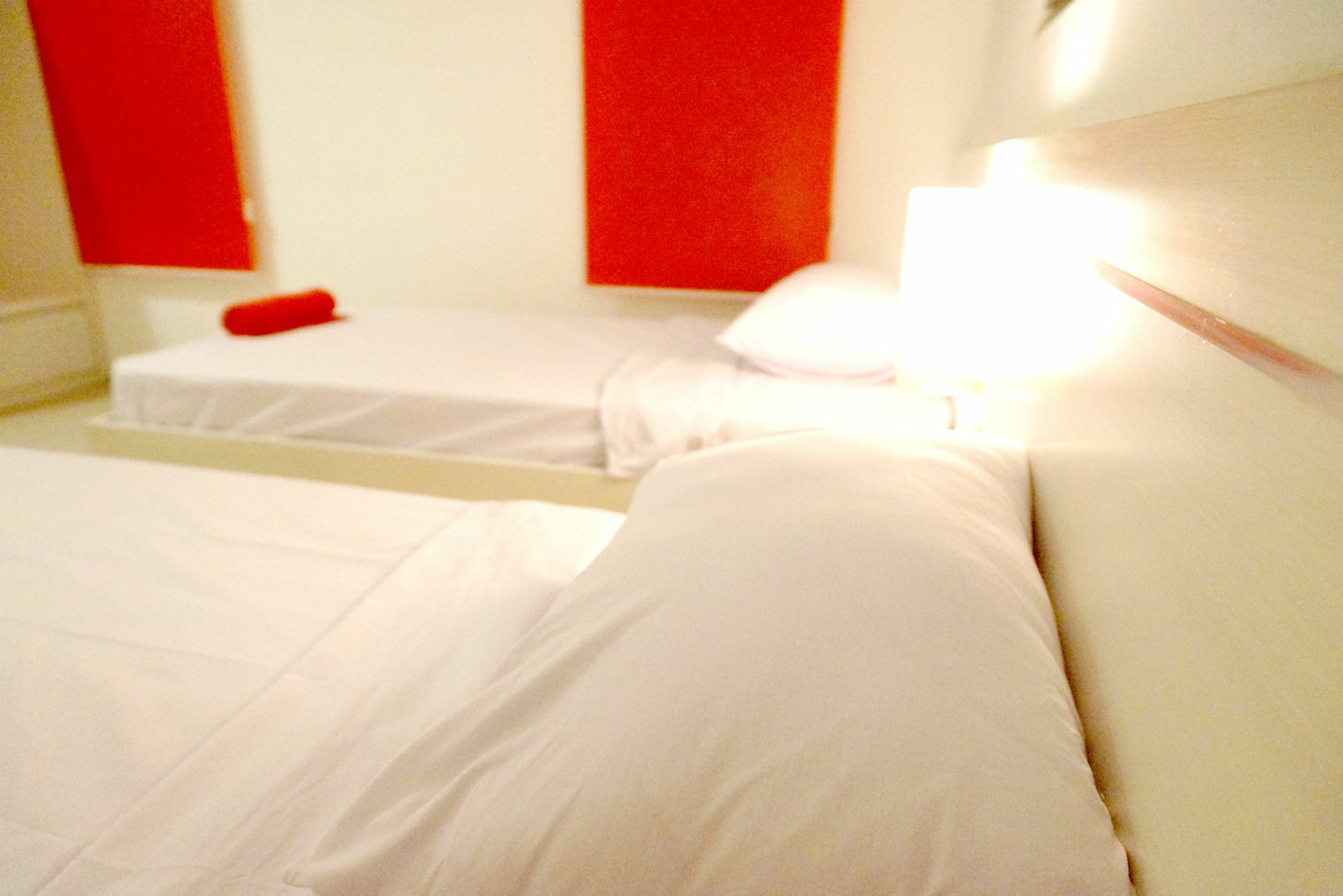 Oyo 1489 Simona Hotel Kerobokan Eksteriør billede