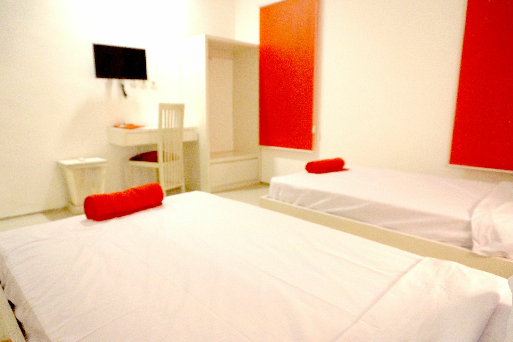 Oyo 1489 Simona Hotel Kerobokan Eksteriør billede
