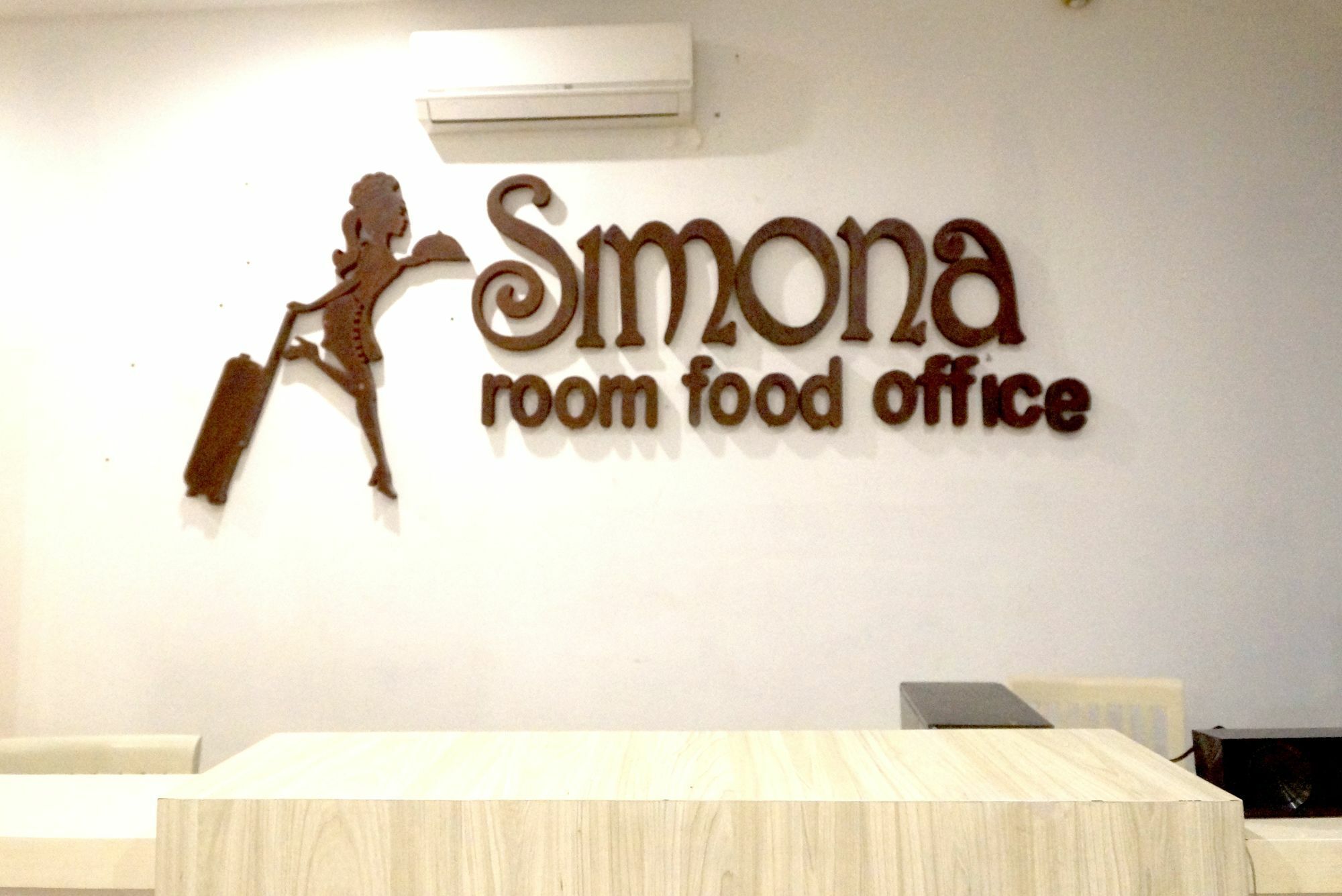 Oyo 1489 Simona Hotel Kerobokan Eksteriør billede
