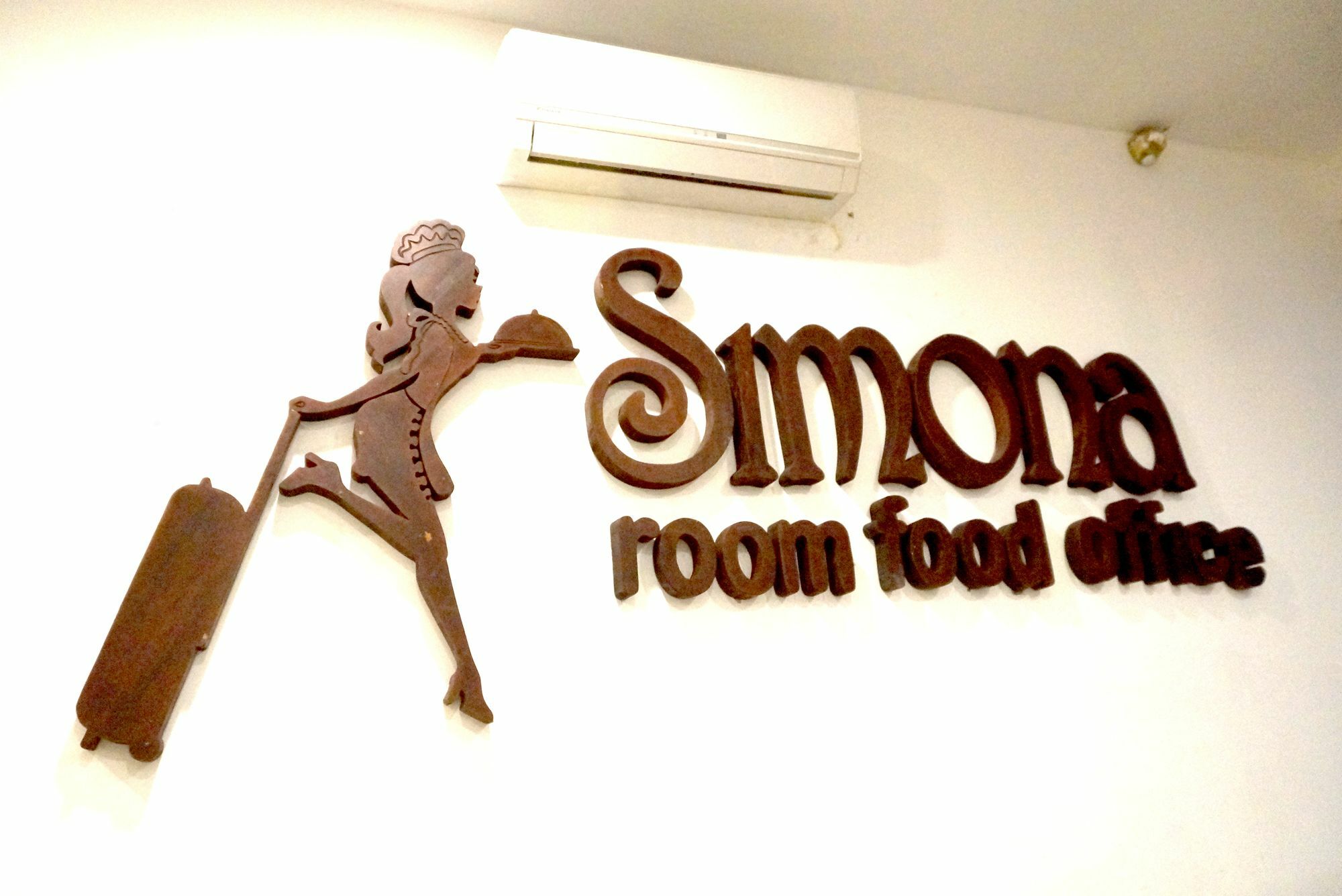 Oyo 1489 Simona Hotel Kerobokan Eksteriør billede